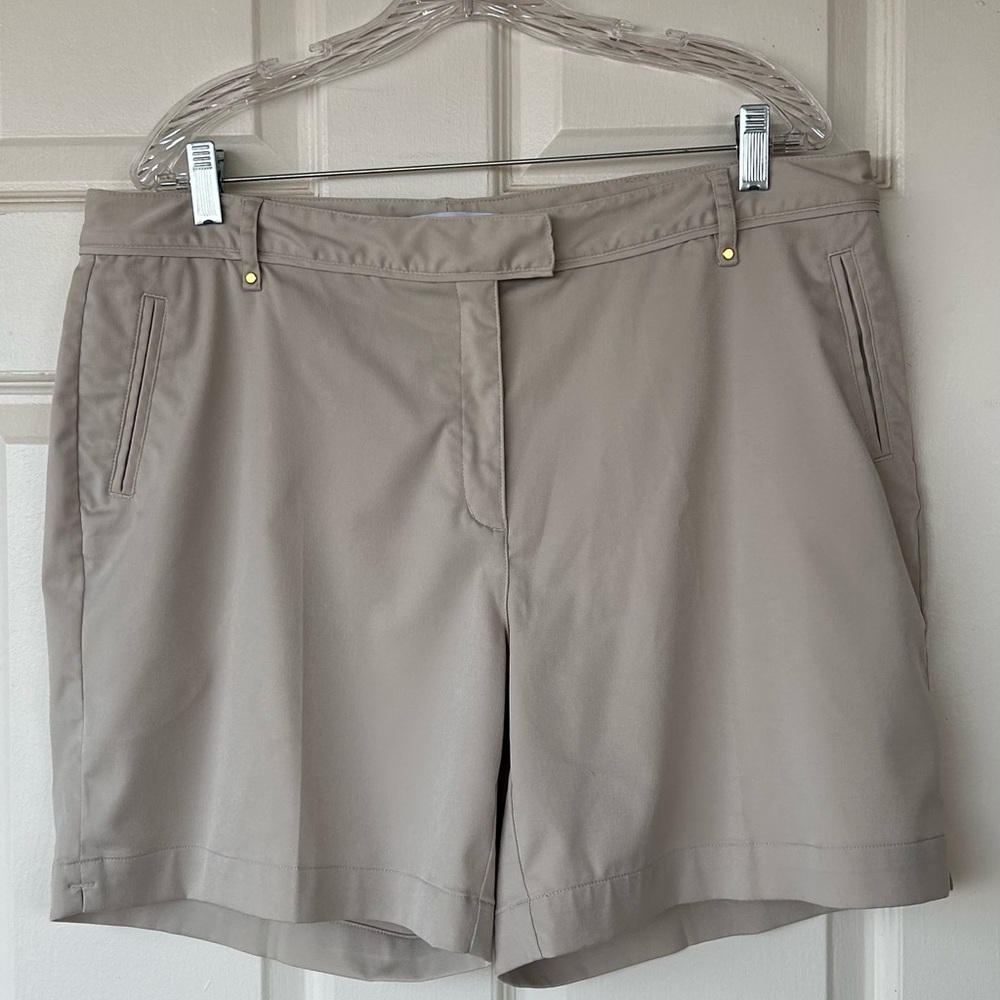Lady‎ Hagen Women’s Golf Shorts Stretch Gold Studs Size 16